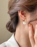 AMIRA–PEARL DROP EARRINGS