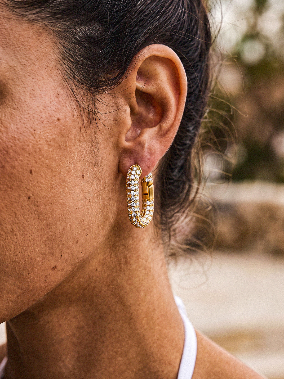 Luxe Oval Hoops