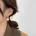 AMIRA–PEARL DROP EARRINGS