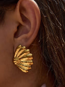 Lumi-Shell Studs