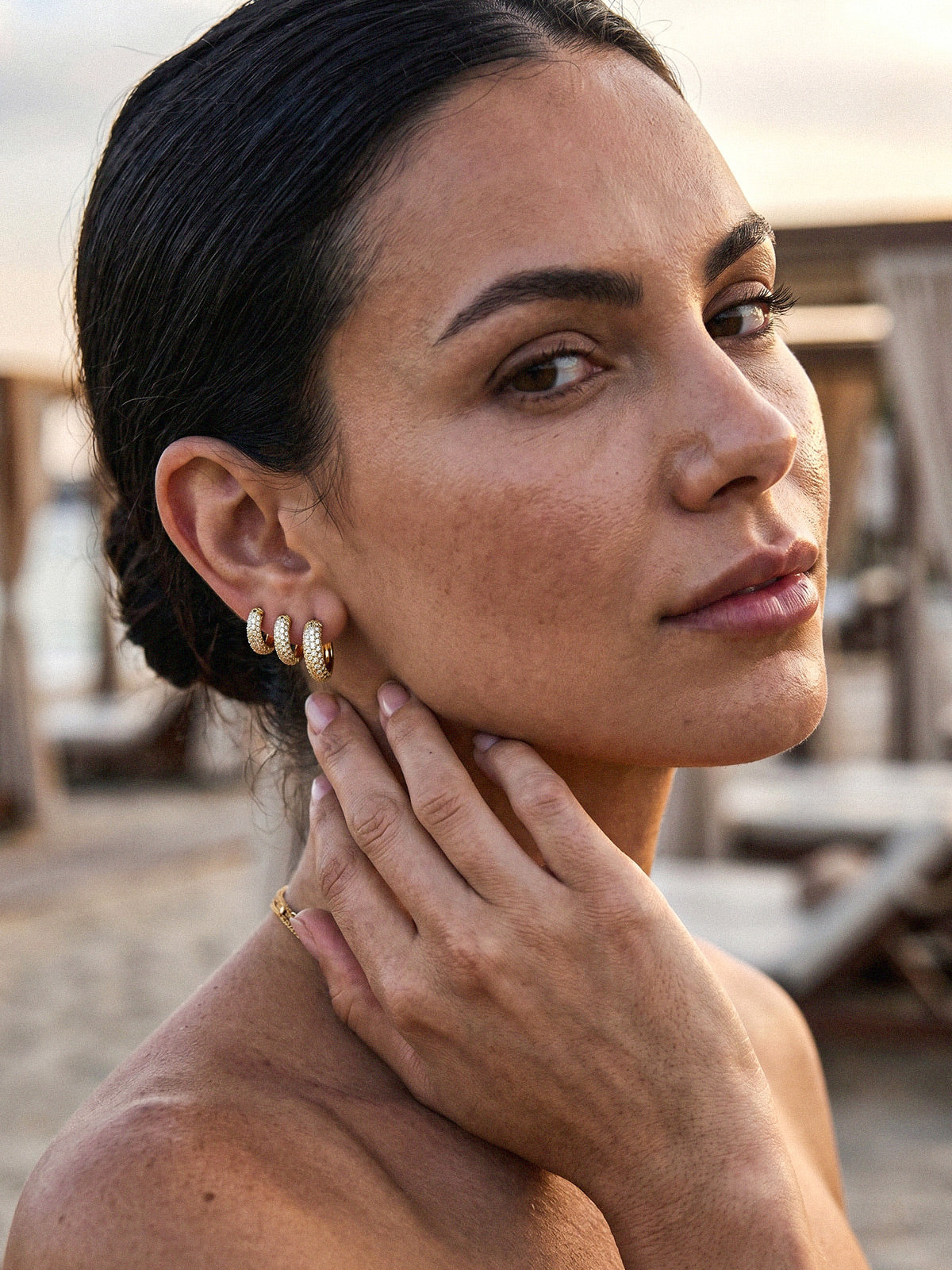 Alina-Pavé Hoops
