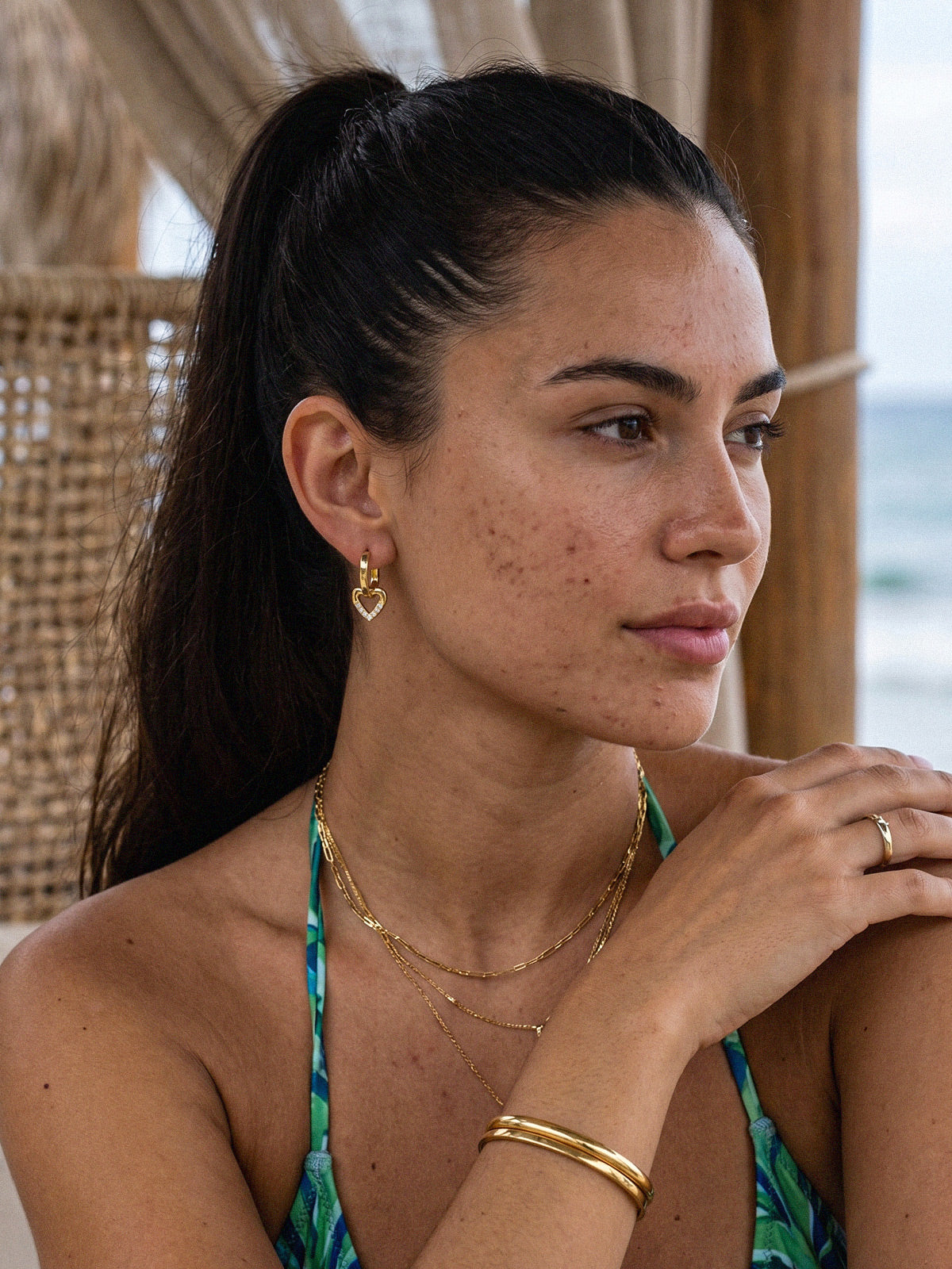 Noemi-Heart Hoops