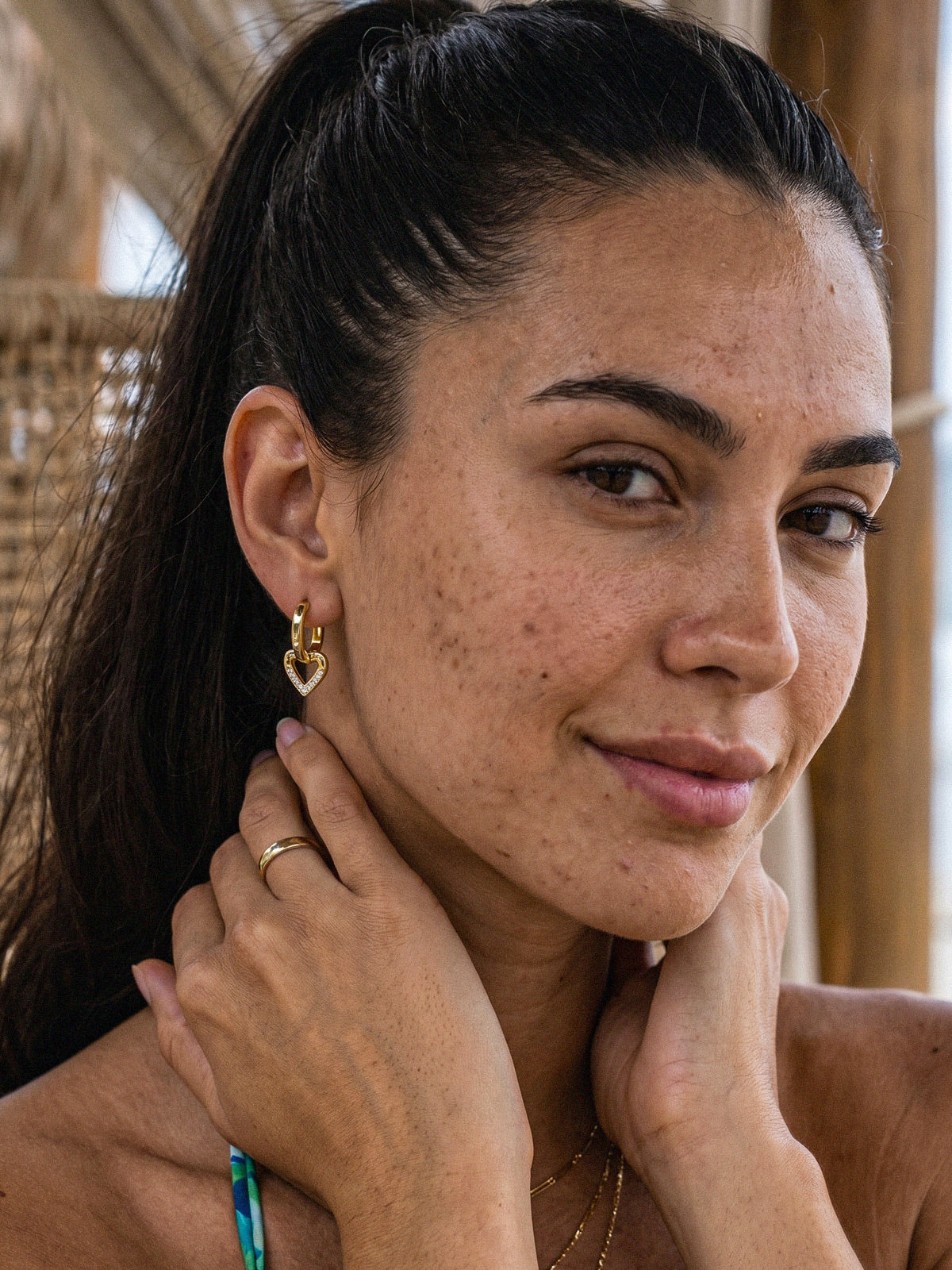 Noemi-Heart Hoops