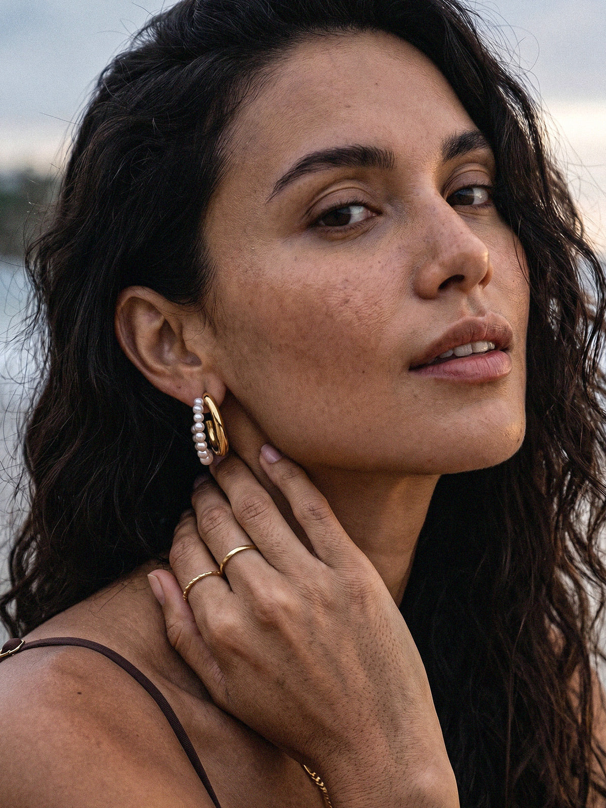Aveline-Pearl Hoops