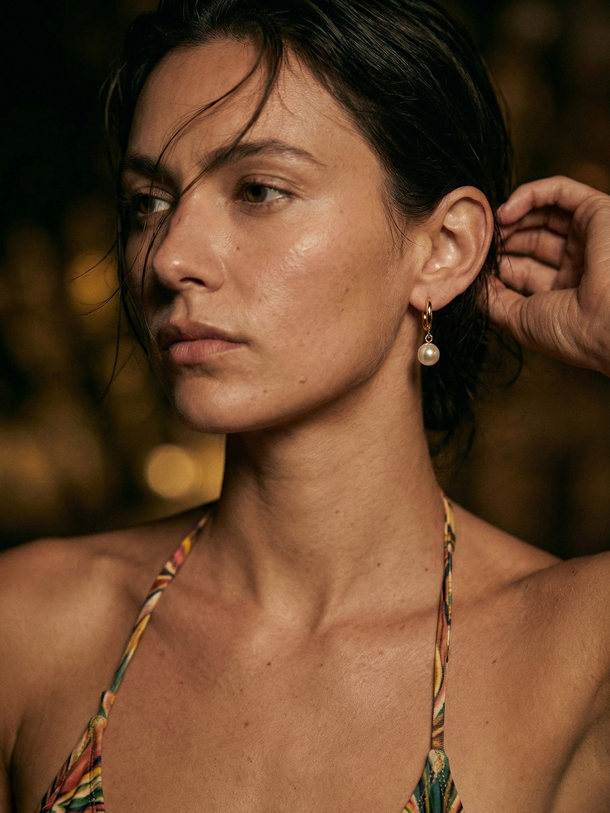 Alia–Elegant Pearl Hoop