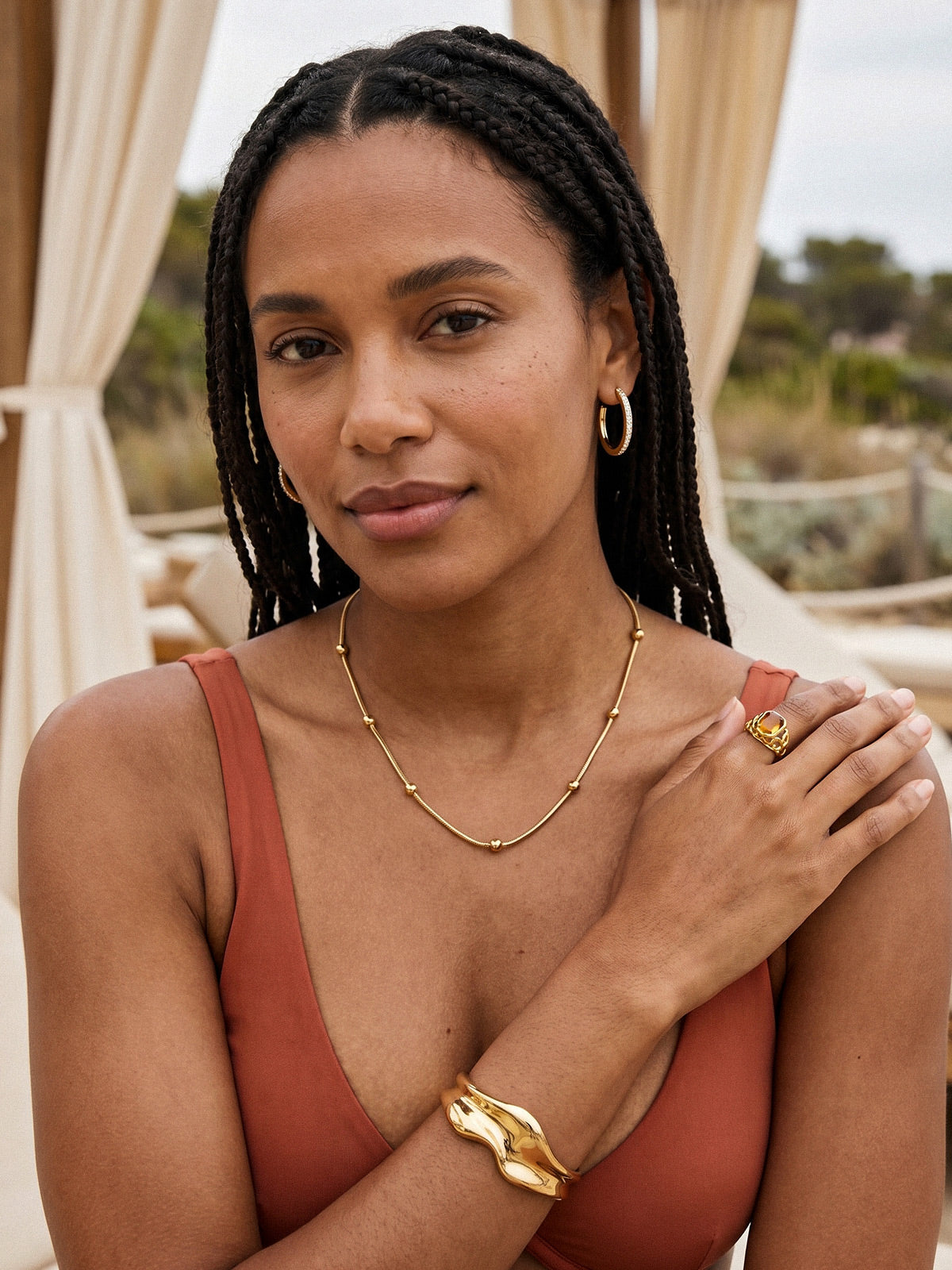 Elira-Bead Chain