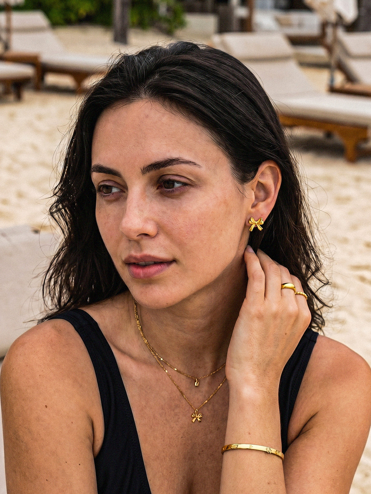 Elira-Bow Studs